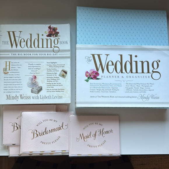 Mindy Weiss Wedding Planner & Organizer and Wedding Book. New. Plus cards. - Picture 6 of 10